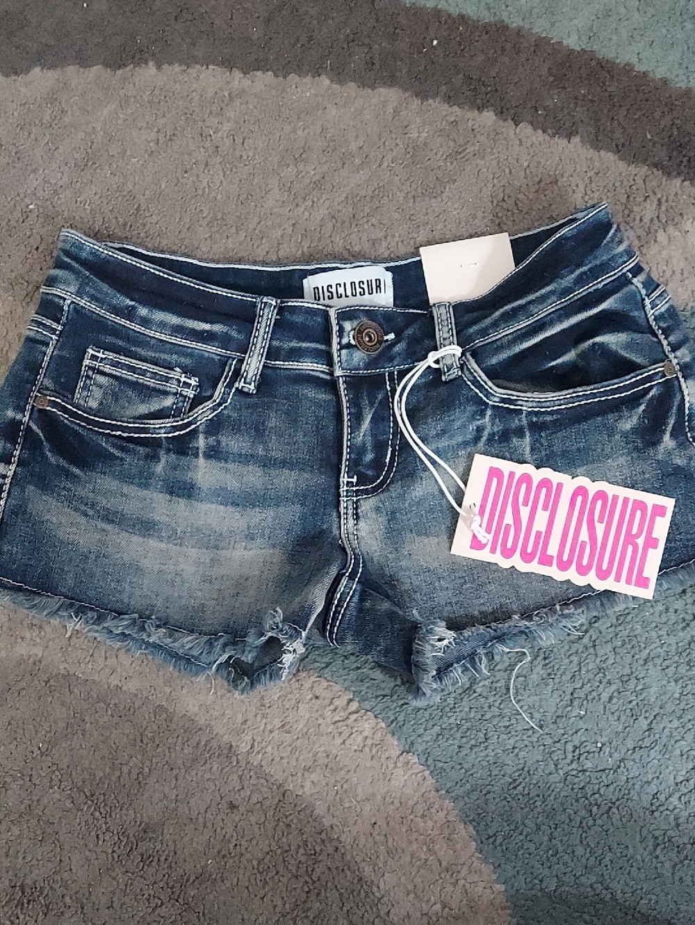 Disclosure Women's Dark Blue Denim Cutoff Shorts - Small